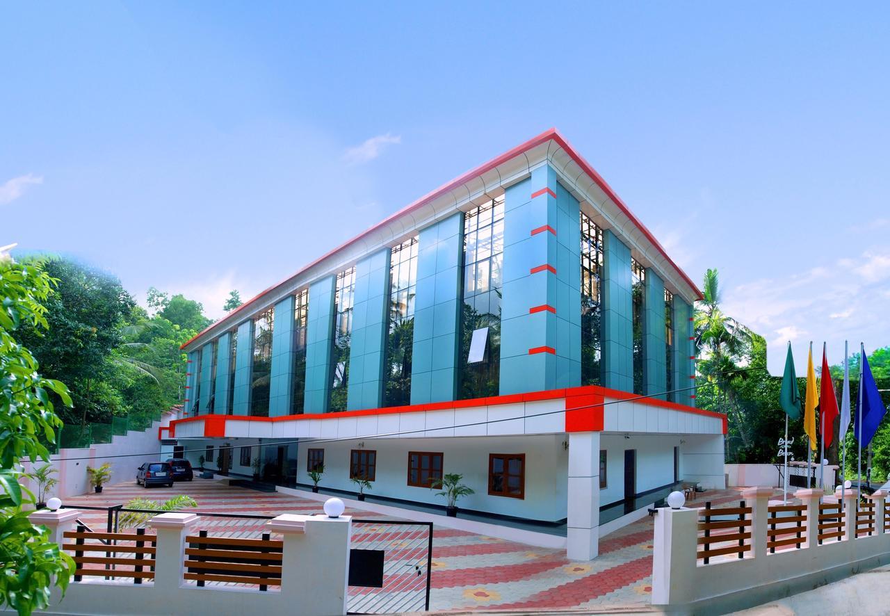 Broad Bean Hotel Tellicherry Bagian luar foto
