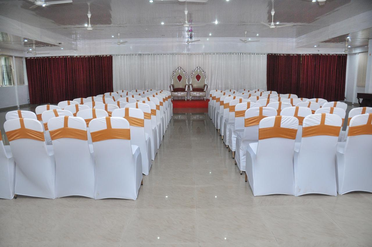 Broad Bean Hotel Tellicherry Bagian luar foto