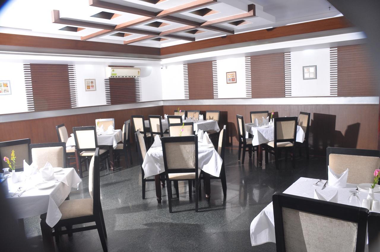 Broad Bean Hotel Tellicherry Bagian luar foto